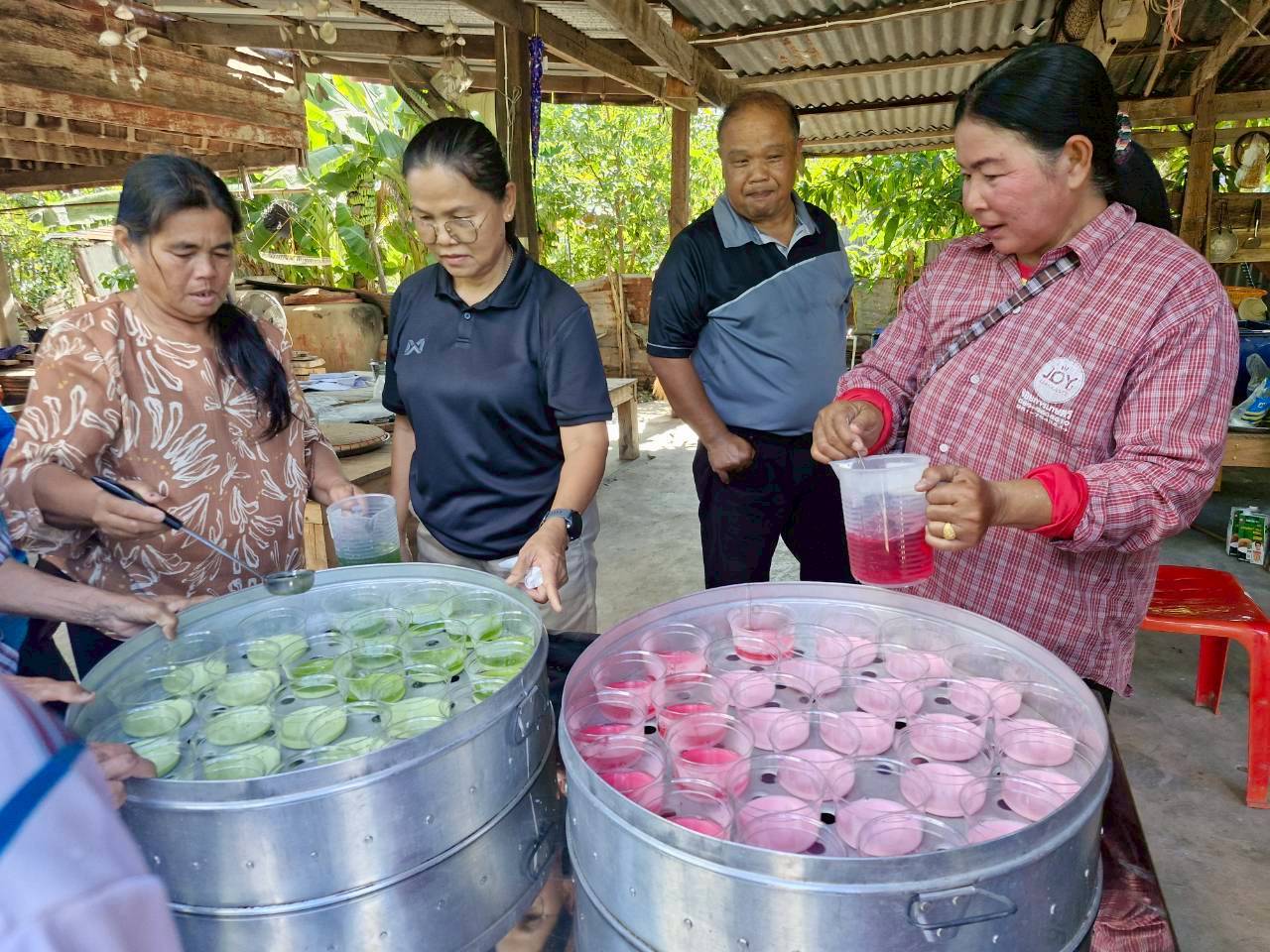 🫶🏼 อำเภอสระโบสถ์ โดยสำนักงานพัฒนาชุมชนอำเภอสระโบสถ์ จัดกิจกรรม โครงการส่งเสริมประชาชนเข้าถึงแหล่งทุน หมู่ที่ 5 บ้านทุ่งท่าช้าง หมู่บ้านแก้ไขความยากจน เพื่อส่งเสริมทักษะอาชีพและสร้างโอกาสในการเพิ่มรายได้ให้กับประชาชนในชุมชนอย่างต่อเนื่อง 🌿