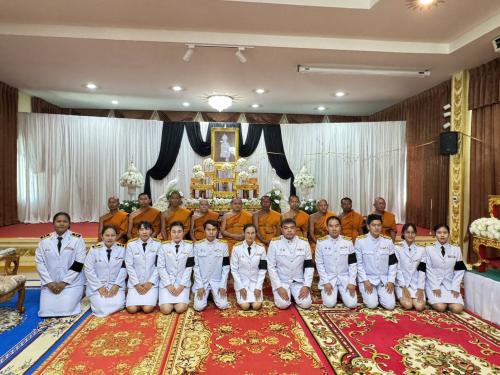 🕯️ อำเภอสระโบสถ์ โดยสำนักงานพัฒนาชุมชนอำเภอสระโบสถ์ ร่วมเป็นเจ้าภาพพิธีบำเพ็ญกุศลสวดพระอภิธรรม อุทิศถวายพระกุศลฯ เป็นวันที่ 12 🕯️